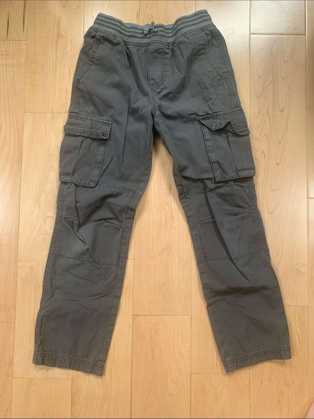 Hanna Andersson Kid’s Gray Cargo Pants with Elastic Waist size 140/10